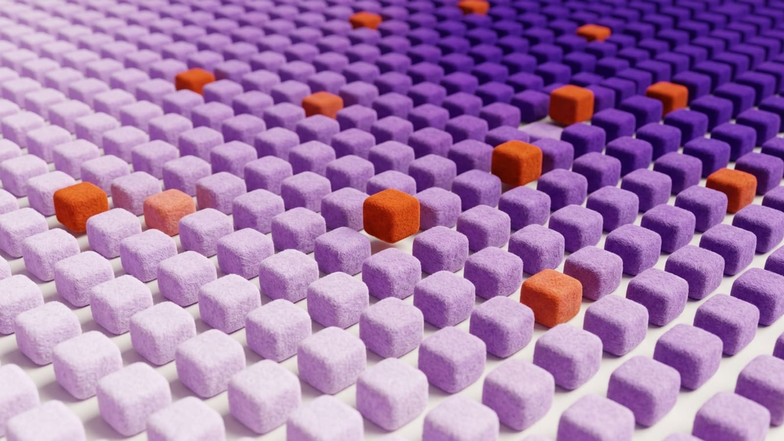 Render 3D sobre fundo claro: um campo denso de pequenos cubos de feltro em grade regular, que ocupa todo o quadro e continua além das bordas. A cor caminha do lilás quase branco, na frente, ao violeta profundo ao fundo, e a textura fibrosa do feltro aparece em cada cubo. Espalhados pela grade, cerca de uma dúzia de cubos são laranja e ficam um pouco mais altos que os vizinhos, cada um com uma sombra curta e suave. A câmera está baixa, em três quartos, e as fileiras mais distantes ficam desfocadas.